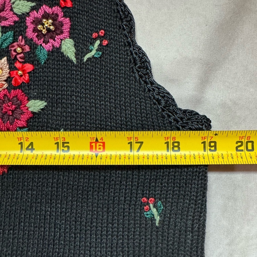 Erika Sweater Vest Embroidered Beaded Cottagecore Prairie Grannycore‎ Floral M - Picture 8 of 9